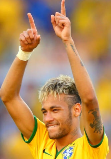 内马尔将行左膝半月板手术，各方密切关注后续进展