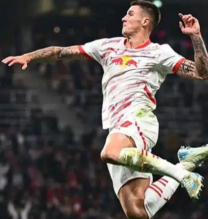 萨哈建言舍什科:效仿<a href='/news/tag/405' style='color: blue;'>伊布</a>气场,深耕<a href='/news/tag/267.html' style='color: blue;'>英超</a>赛场